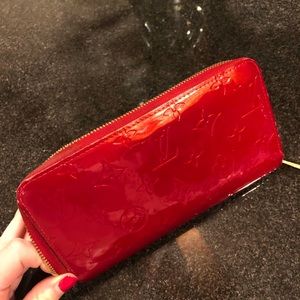 Louis Vuitton Zippy Wallet in Red